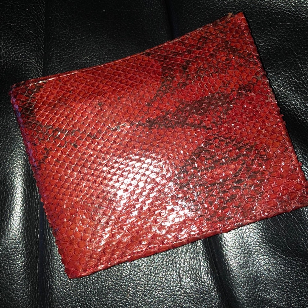 Red wallet - Picture 2 of 6